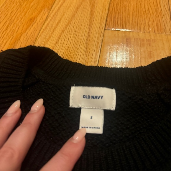 Old Navy Classic Black Knit Sweater - Picture 4 of 7
